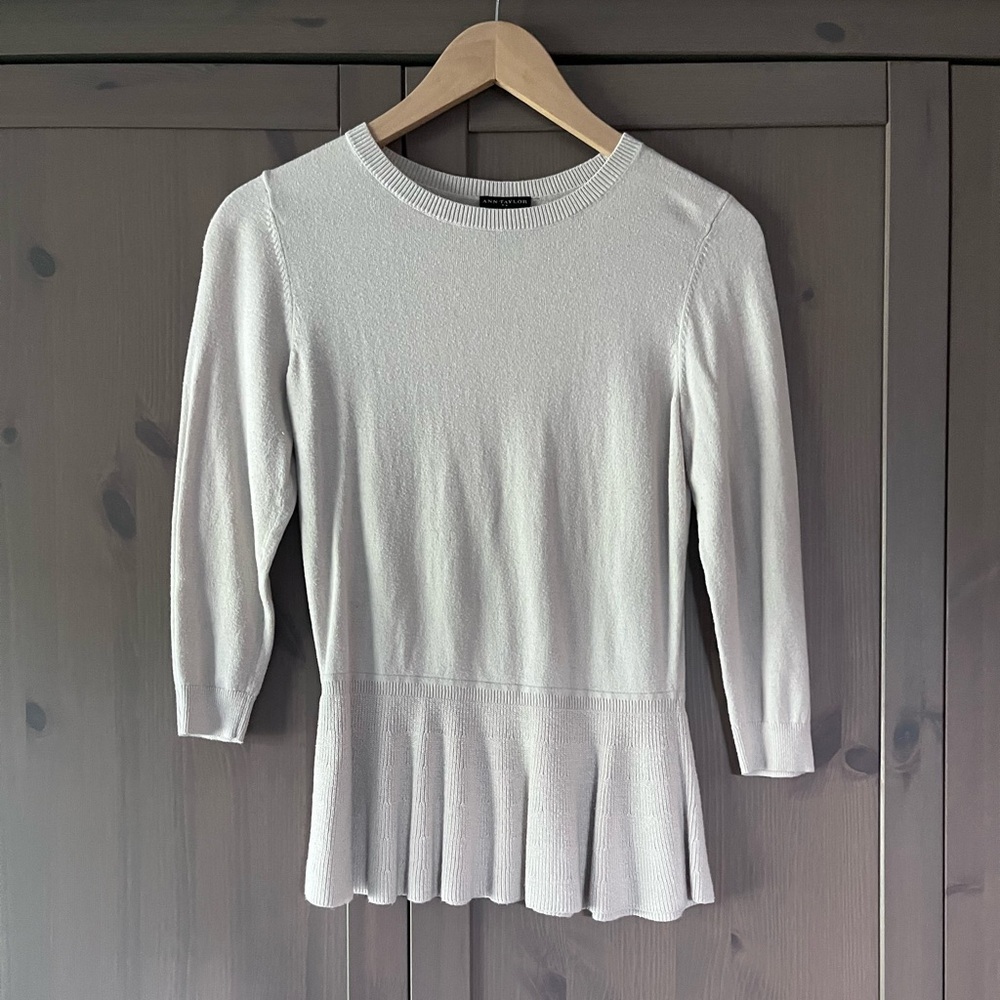 ANN TAYLOR | Taupe Peplum Sweater